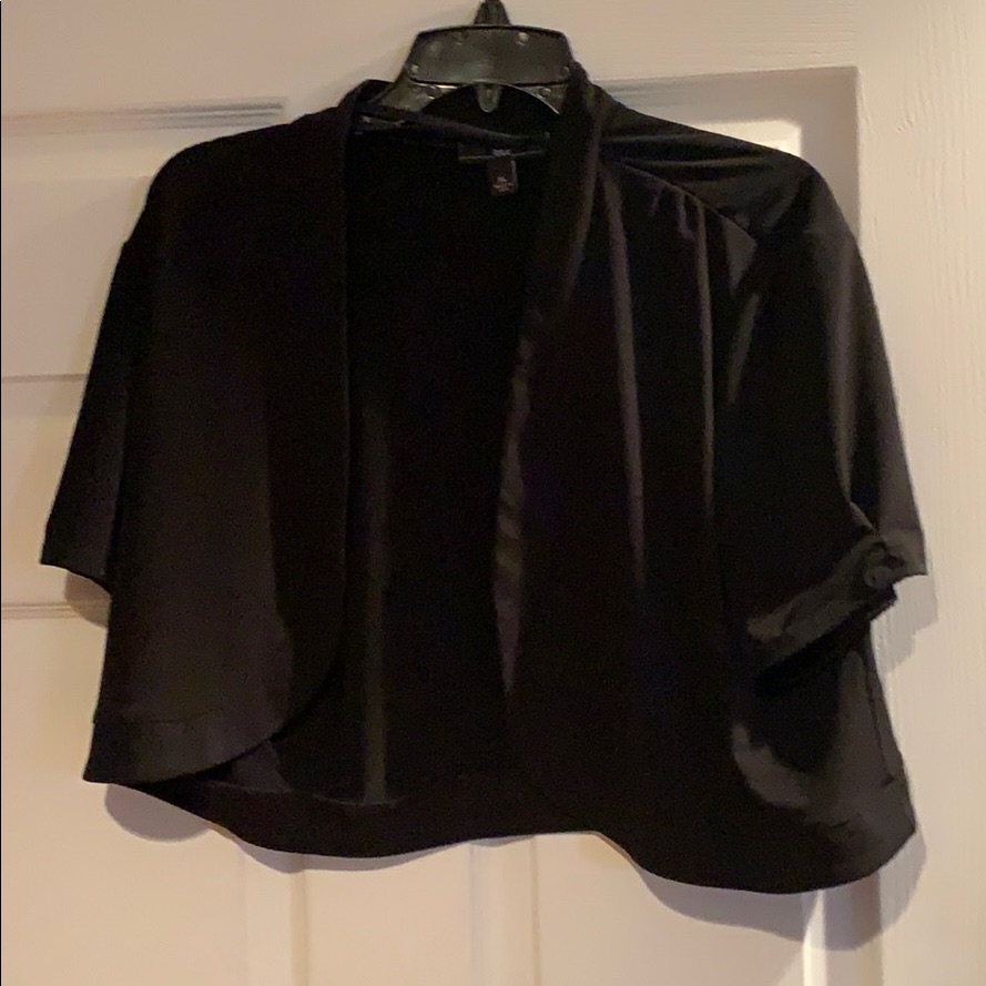 Polyester “Shawl”.